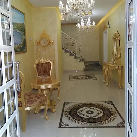 Vitoria 3*