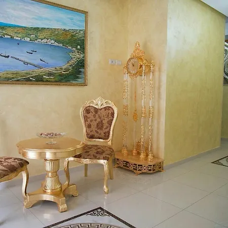 Vitoria Otel Shëngjin